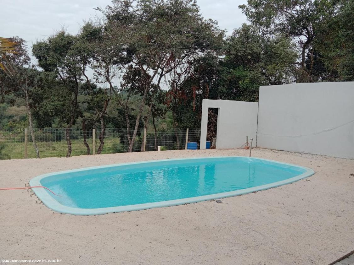 Chácara à venda com 2 quartos, 750m² - Foto 6