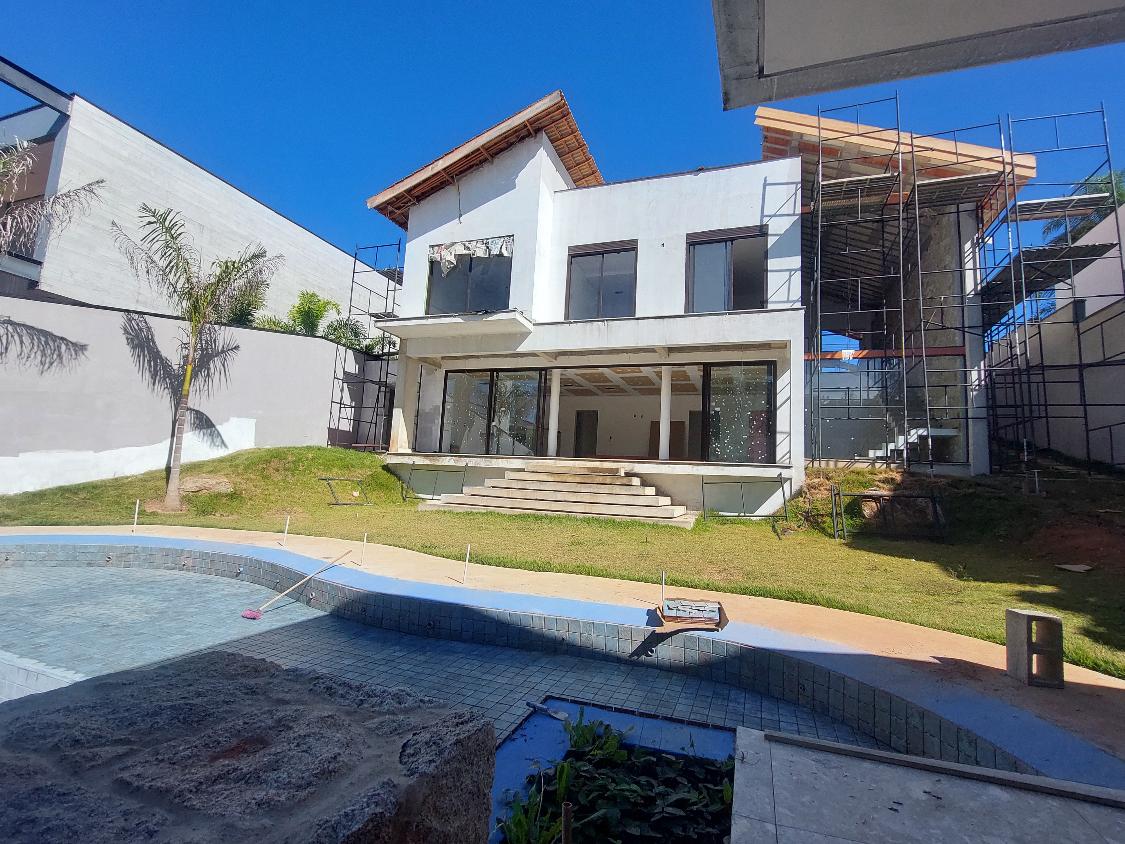 Casa de Condomínio à venda com 5 quartos, 402m² - Foto 2