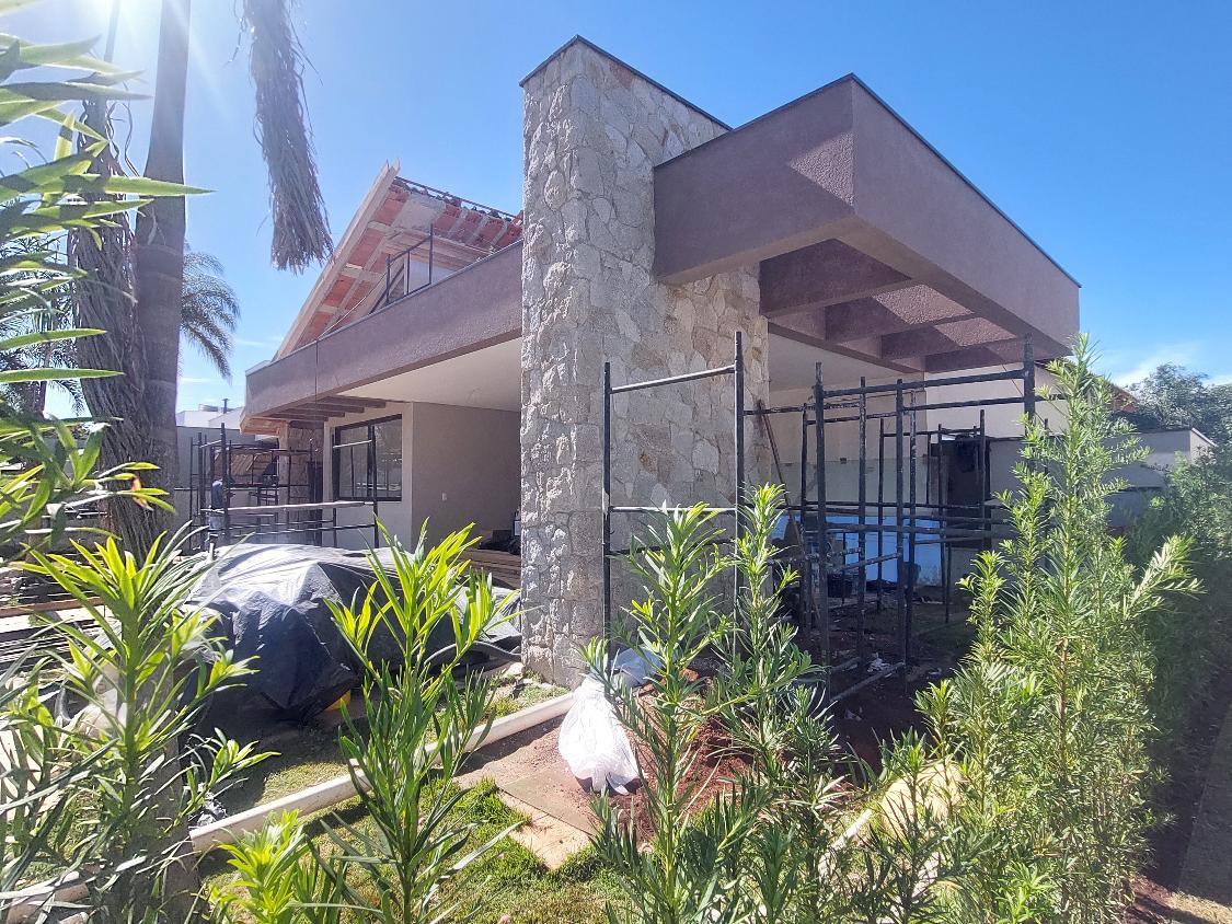 Casa de Condomínio à venda com 5 quartos, 402m² - Foto 32