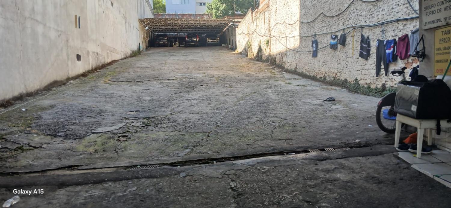 Terreno à venda com 2 quartos, 580m² - Foto 2