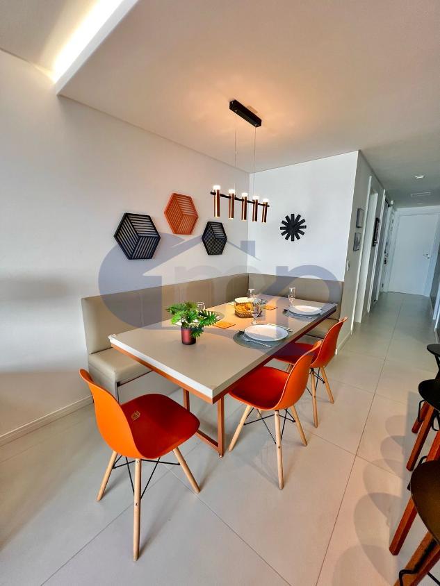 Apartamento à venda com 3 quartos, 118m² - Foto 4