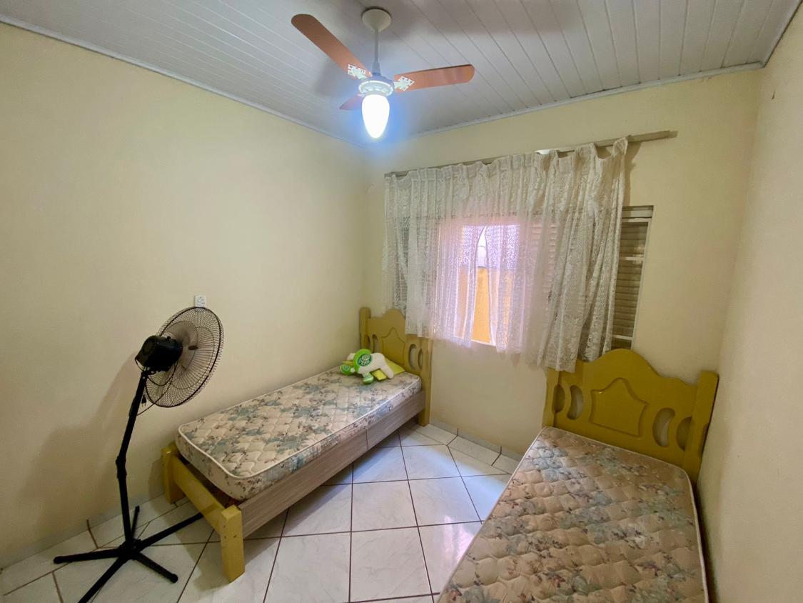 Casa à venda com 3 quartos, 244m² - Foto 11