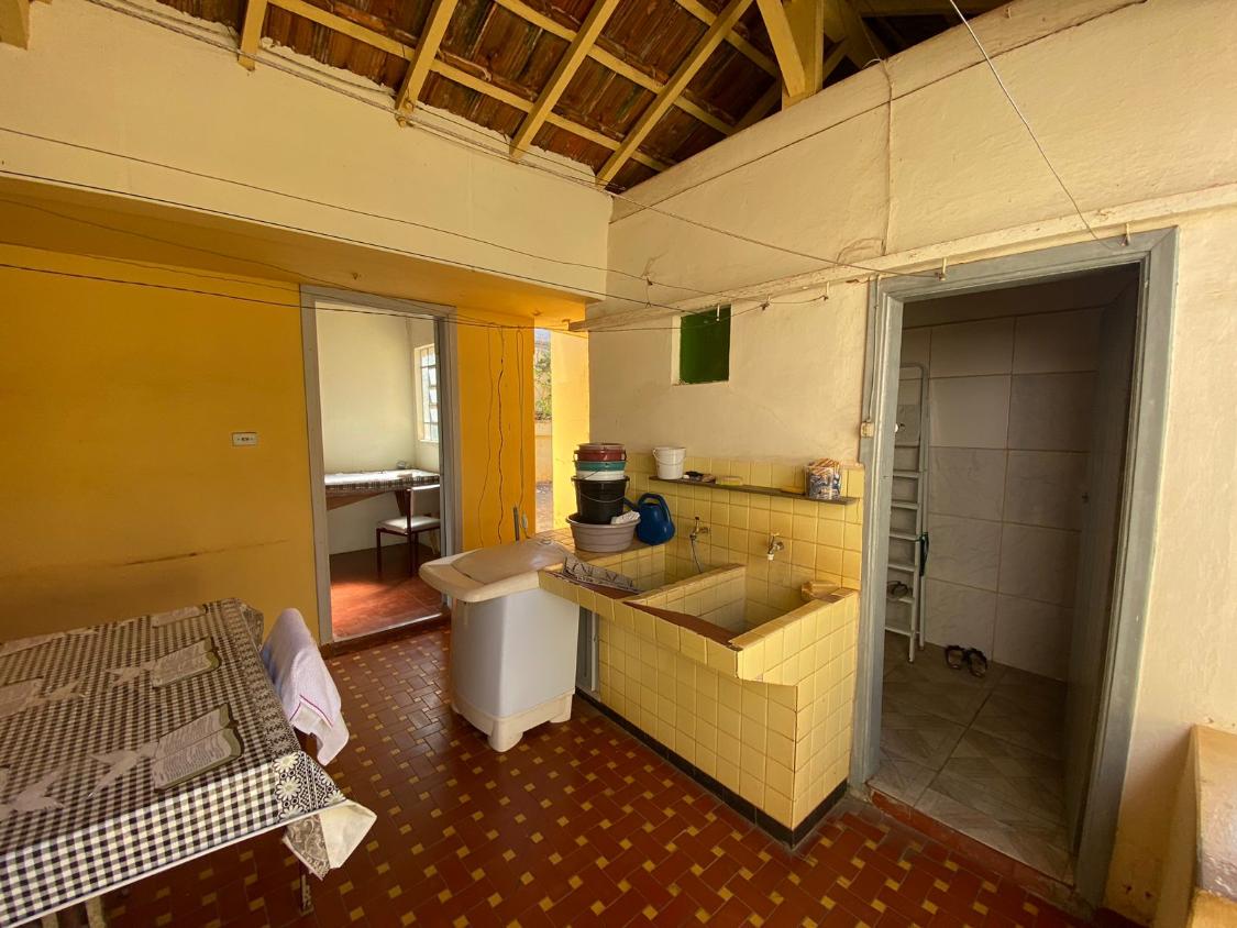 Casa à venda com 3 quartos, 244m² - Foto 17