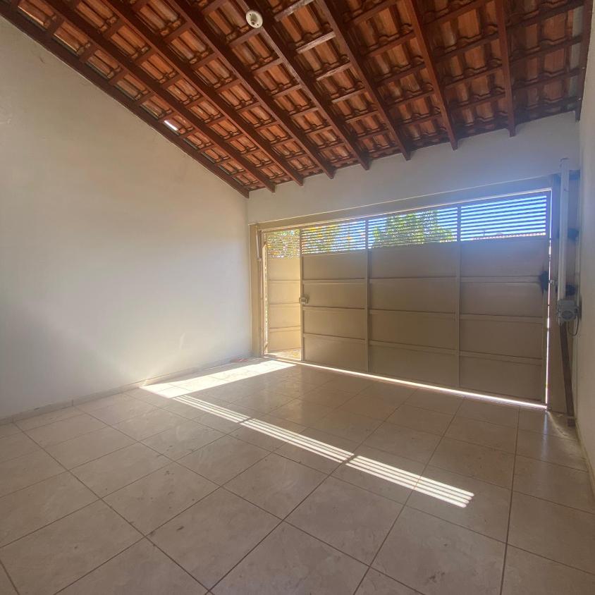 Casa à venda com 3 quartos, 103m² - Foto 2