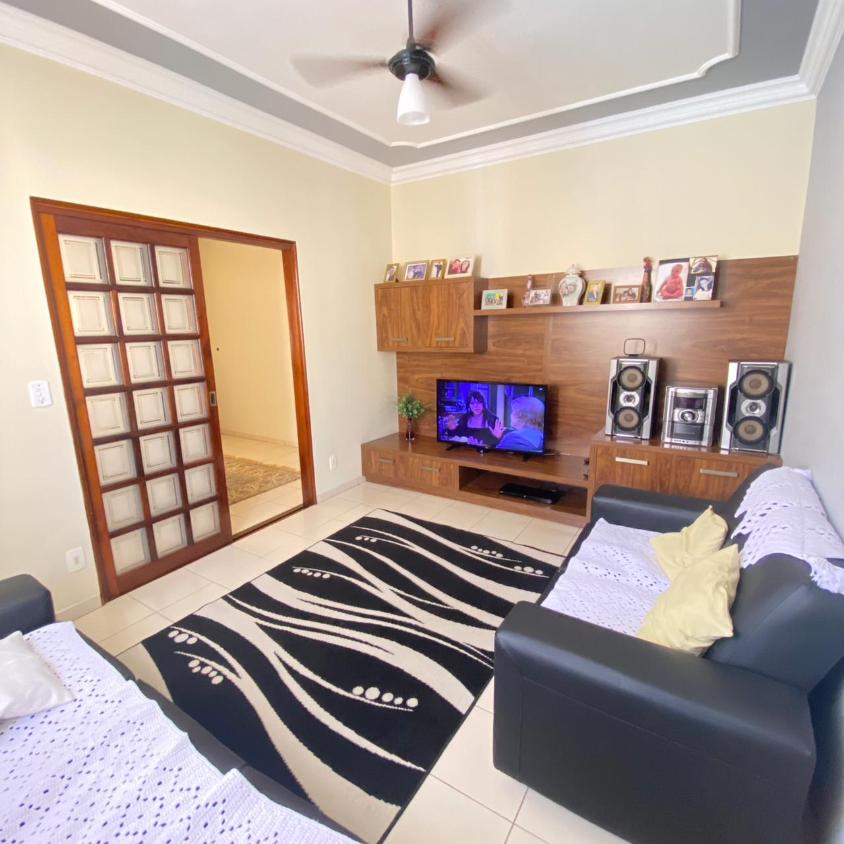 Casa à venda com 3 quartos, 250m² - Foto 5