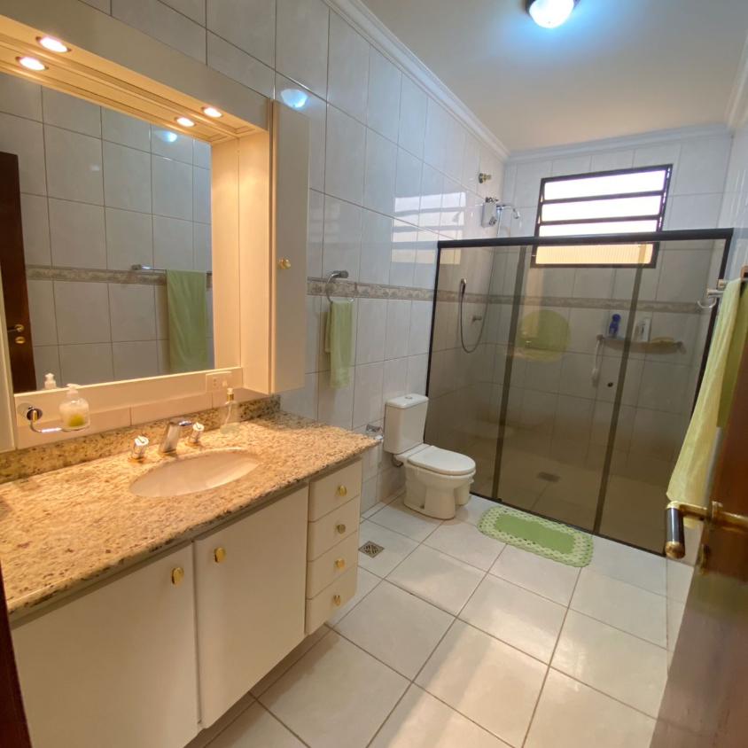 Casa à venda com 3 quartos, 250m² - Foto 12