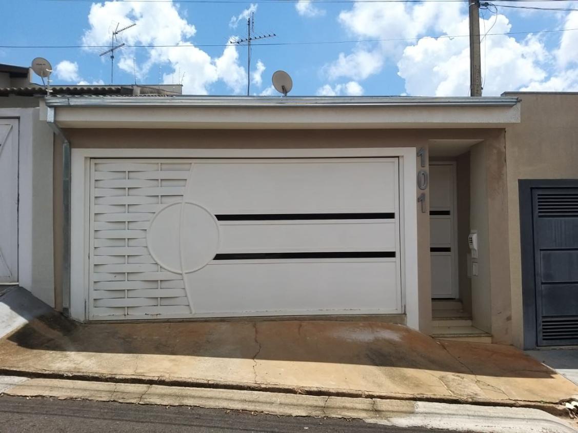 Casa à venda com 3 quartos, 167m² - Foto 1