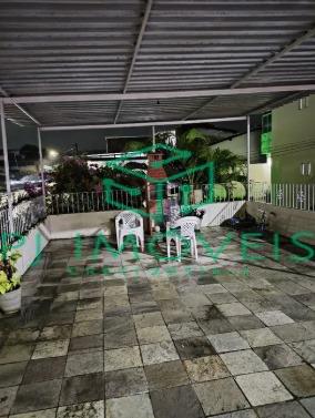 Casa à venda com 3 quartos, 90m² - Foto 11