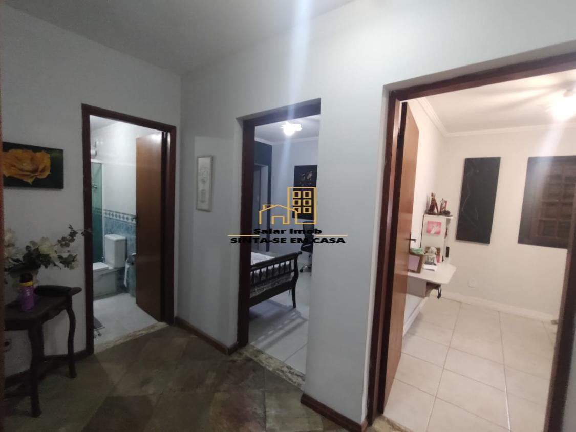 Casa à venda com 4 quartos, 341m² - Foto 11