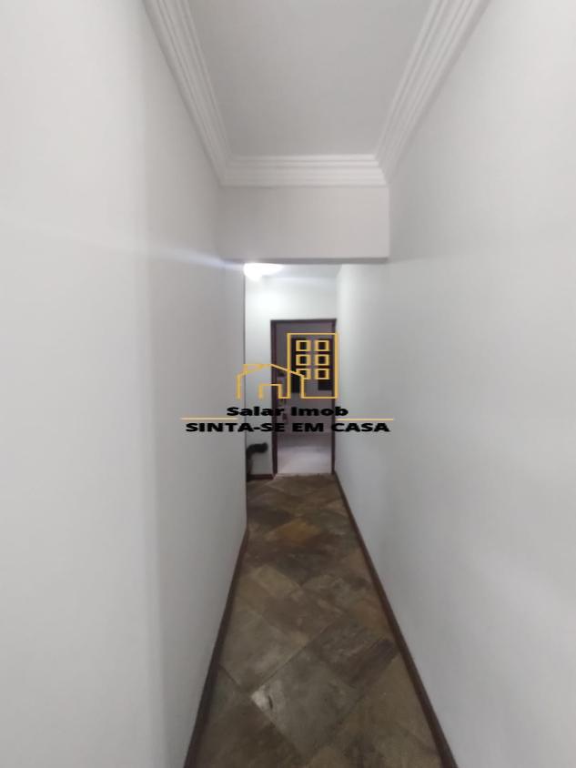 Casa à venda com 4 quartos, 341m² - Foto 9