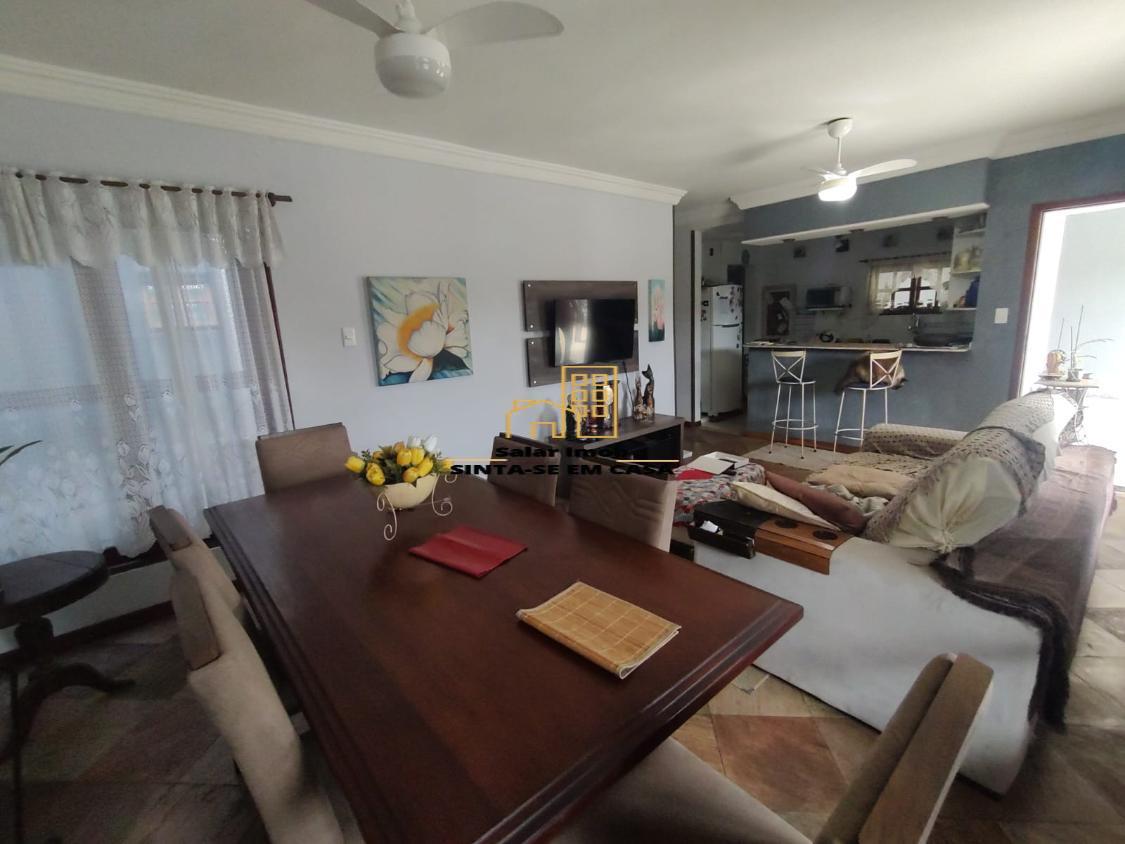 Casa à venda com 4 quartos, 341m² - Foto 6