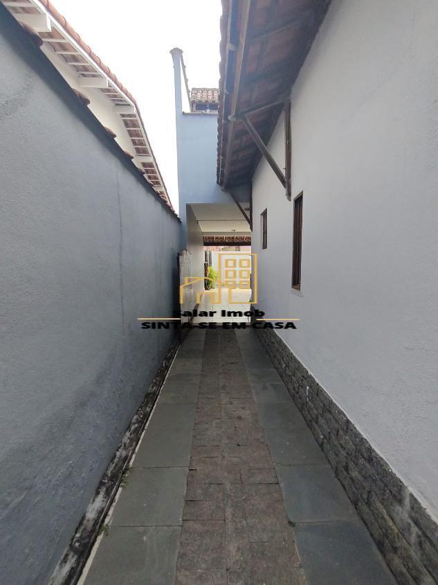 Casa à venda com 4 quartos, 341m² - Foto 18