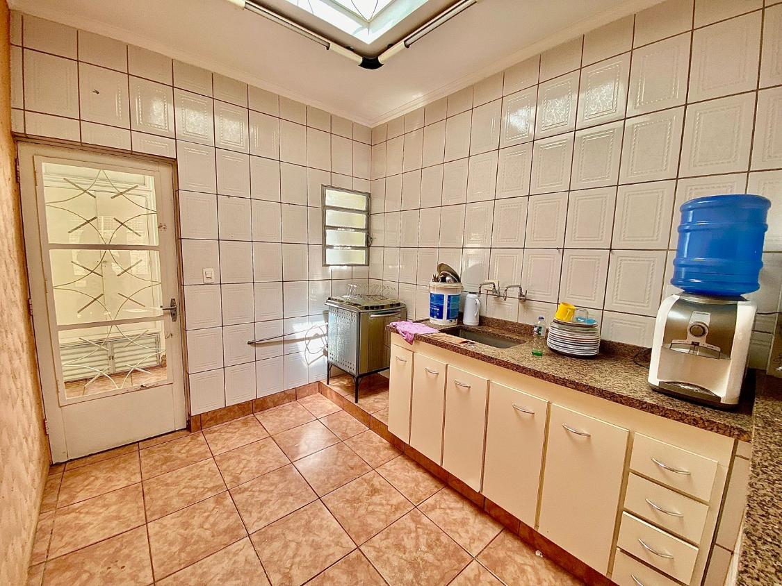 Casa, 4 quartos, 257 m² - Foto 9