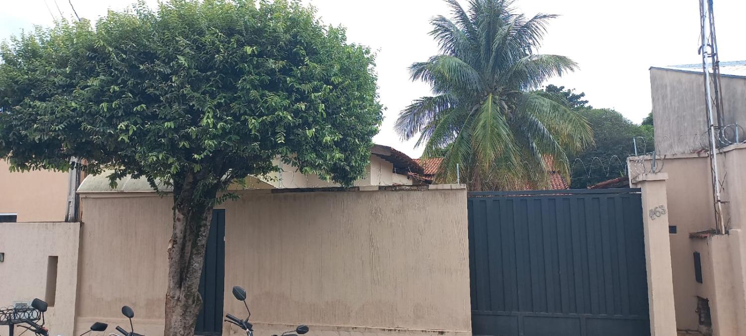 Casa à venda com 2 quartos, 163m² - Foto 1