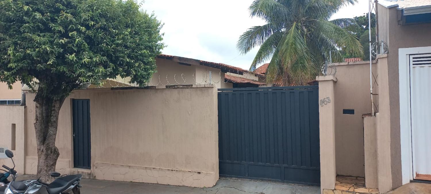 Casa à venda com 2 quartos, 163m² - Foto 2