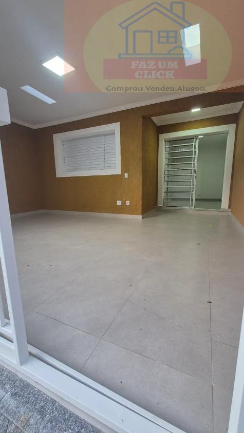 Casa à venda com 3 quartos, 126m² - Foto 2