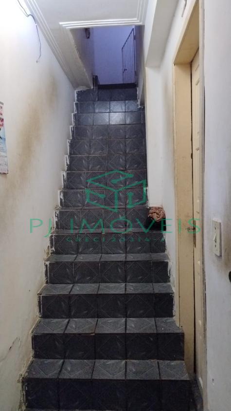 Casa à venda com 5 quartos, 200m² - Foto 7