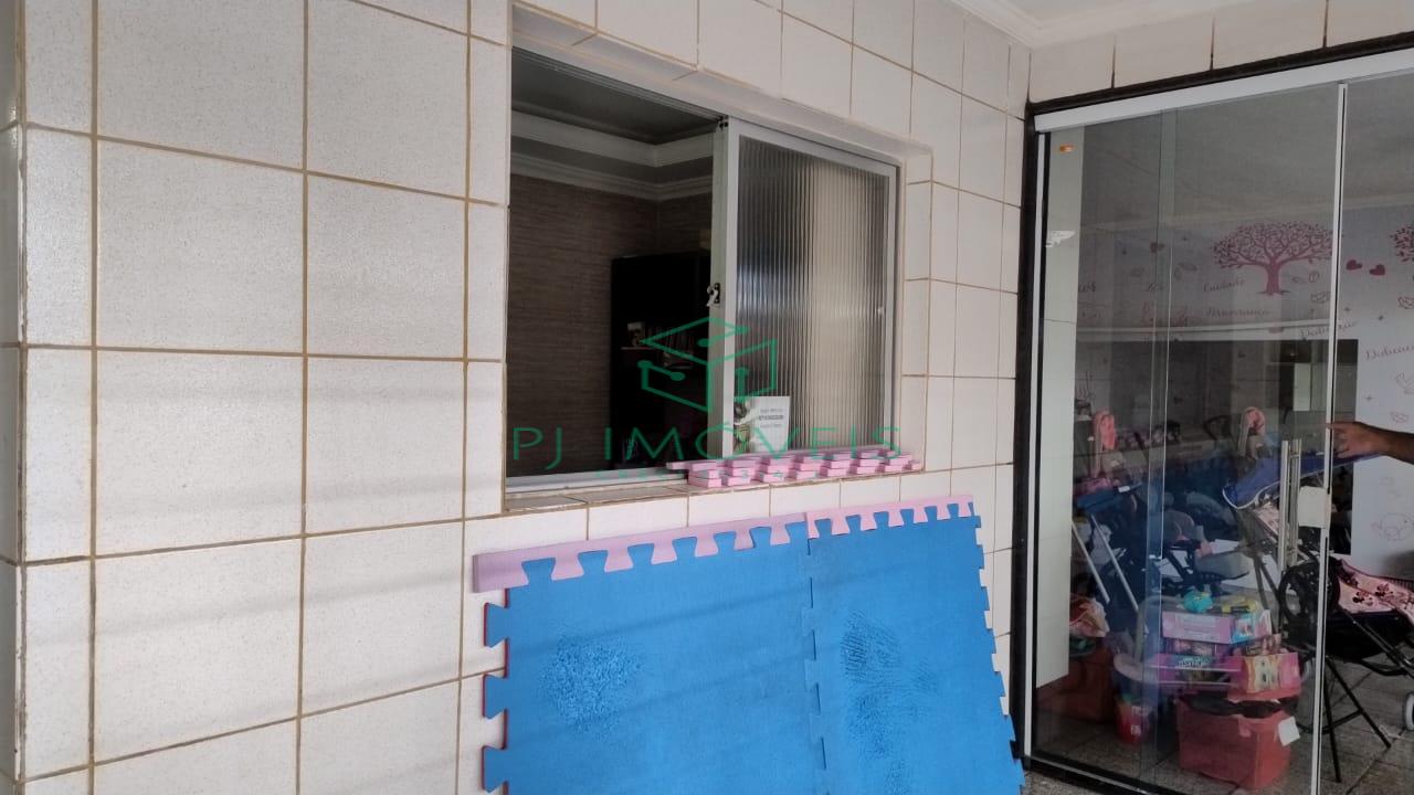 Casa à venda com 5 quartos, 200m² - Foto 19