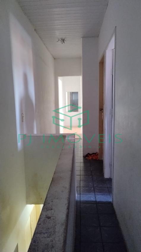 Casa à venda com 5 quartos, 200m² - Foto 15