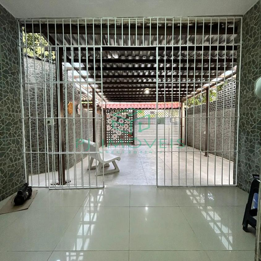 Casa à venda com 3 quartos, 90m² - Foto 5