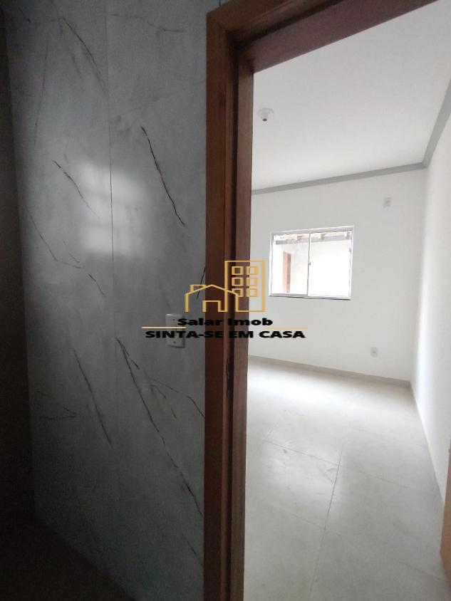 Casa à venda com 2 quartos, 70m² - Foto 13