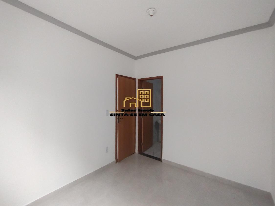 Casa à venda com 2 quartos, 70m² - Foto 14