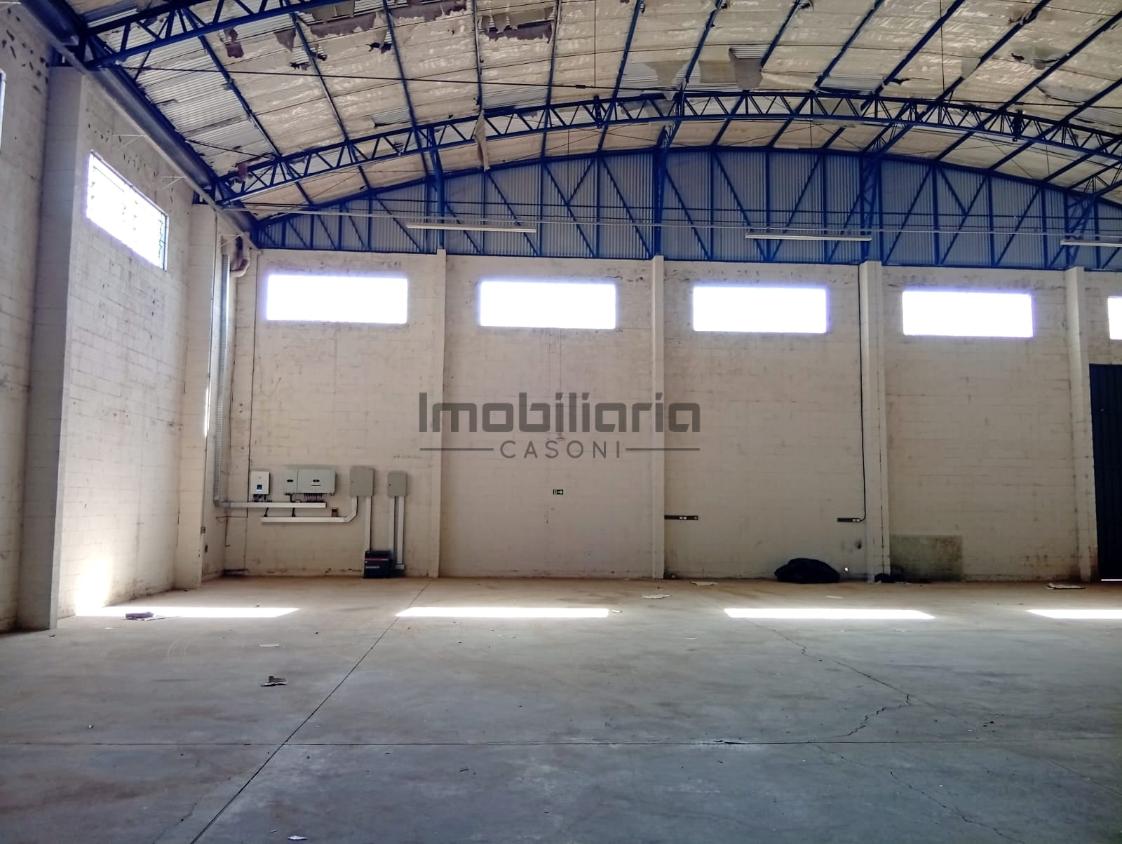 Depósito-Galpão-Armazém para alugar, 1113m² - Foto 2