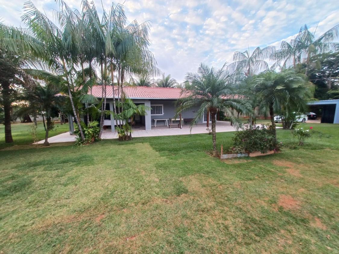 Fazenda à venda com 2 quartos, 700m² - Foto 1