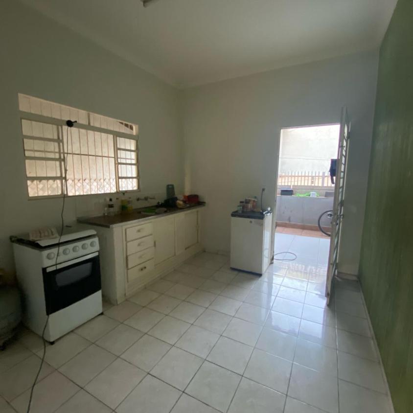 Casa à venda com 2 quartos, 130m² - Foto 12
