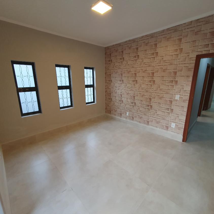Casa à venda com 3 quartos, 179m² - Foto 14