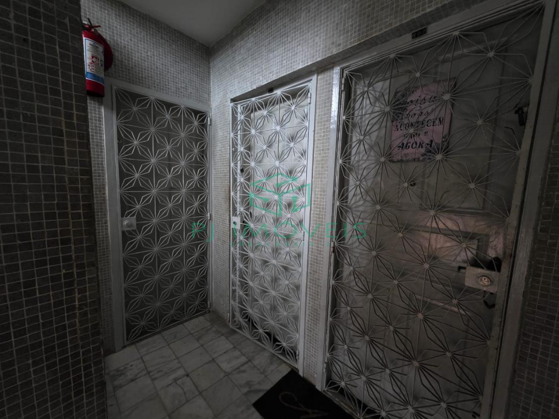 Apartamento à venda com 4 quartos, 100m² - Foto 2