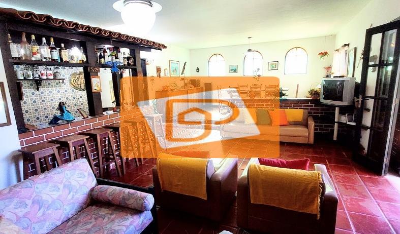 Casa à venda com 5 quartos, 300m² - Foto 8