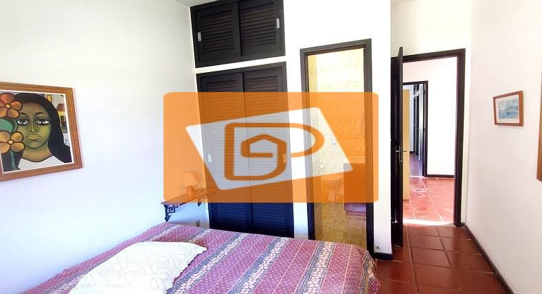 Casa à venda com 5 quartos, 300m² - Foto 15