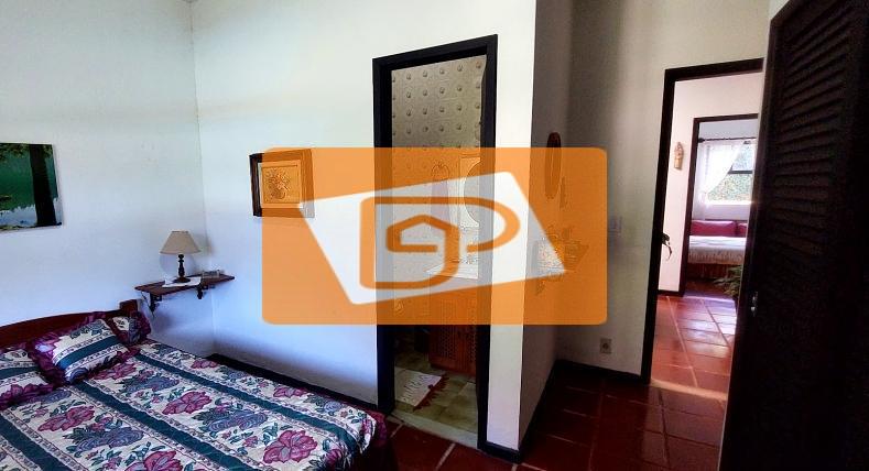 Casa à venda com 5 quartos, 300m² - Foto 16