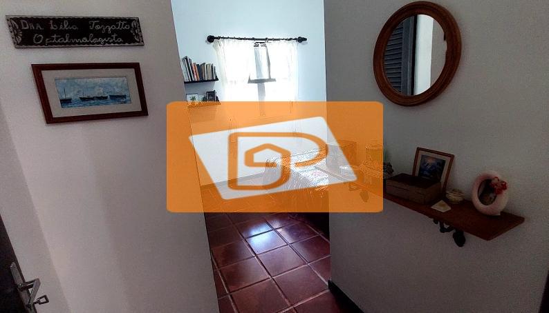 Casa à venda com 5 quartos, 300m² - Foto 17