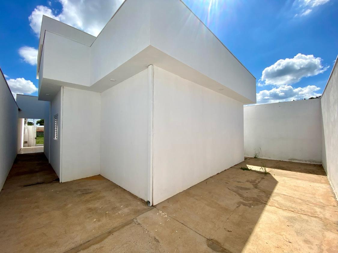 Casa à venda com 2 quartos, 250m² - Foto 11