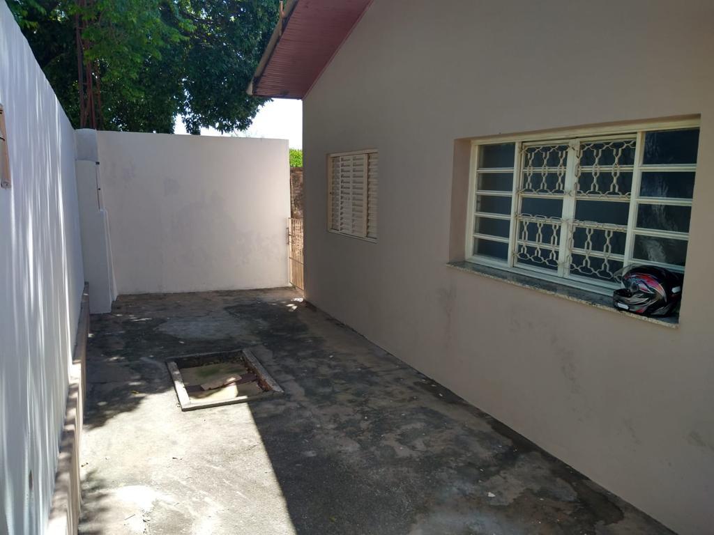 Casa à venda com 3 quartos, 140m² - Foto 2