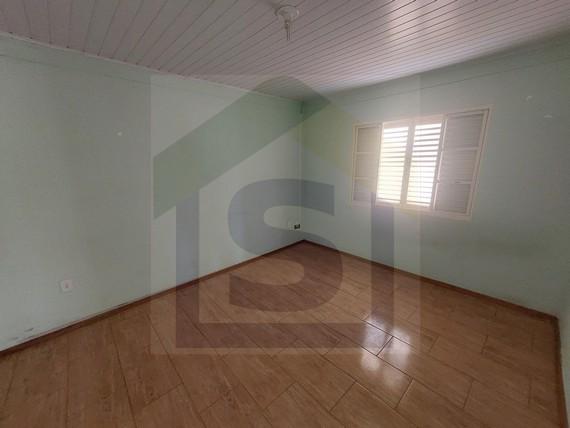 Casa à venda com 3 quartos, 282m² - Foto 2
