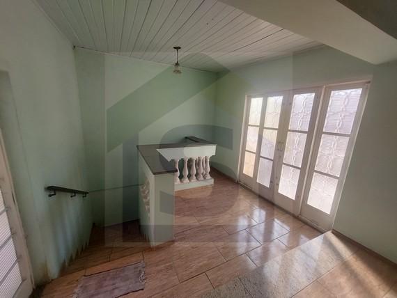 Casa à venda com 3 quartos, 282m² - Foto 9