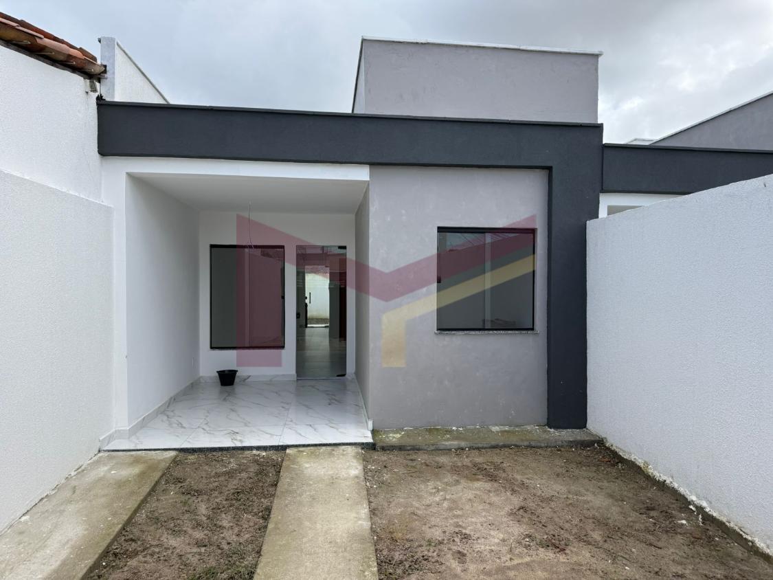 Casa à venda com 2 quartos, 66m² - Foto 2