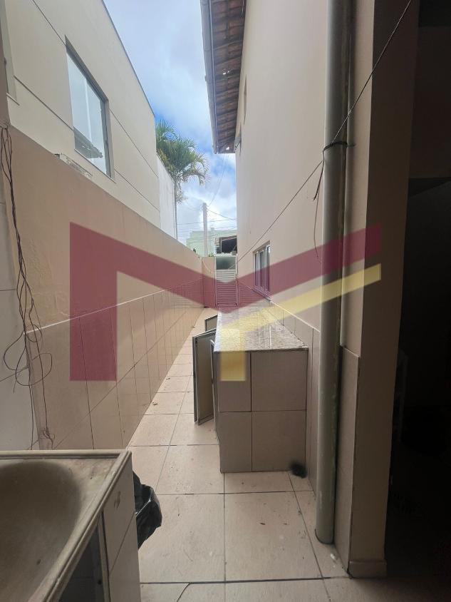 Casa de Condomínio à venda com 4 quartos, 134m² - Foto 12