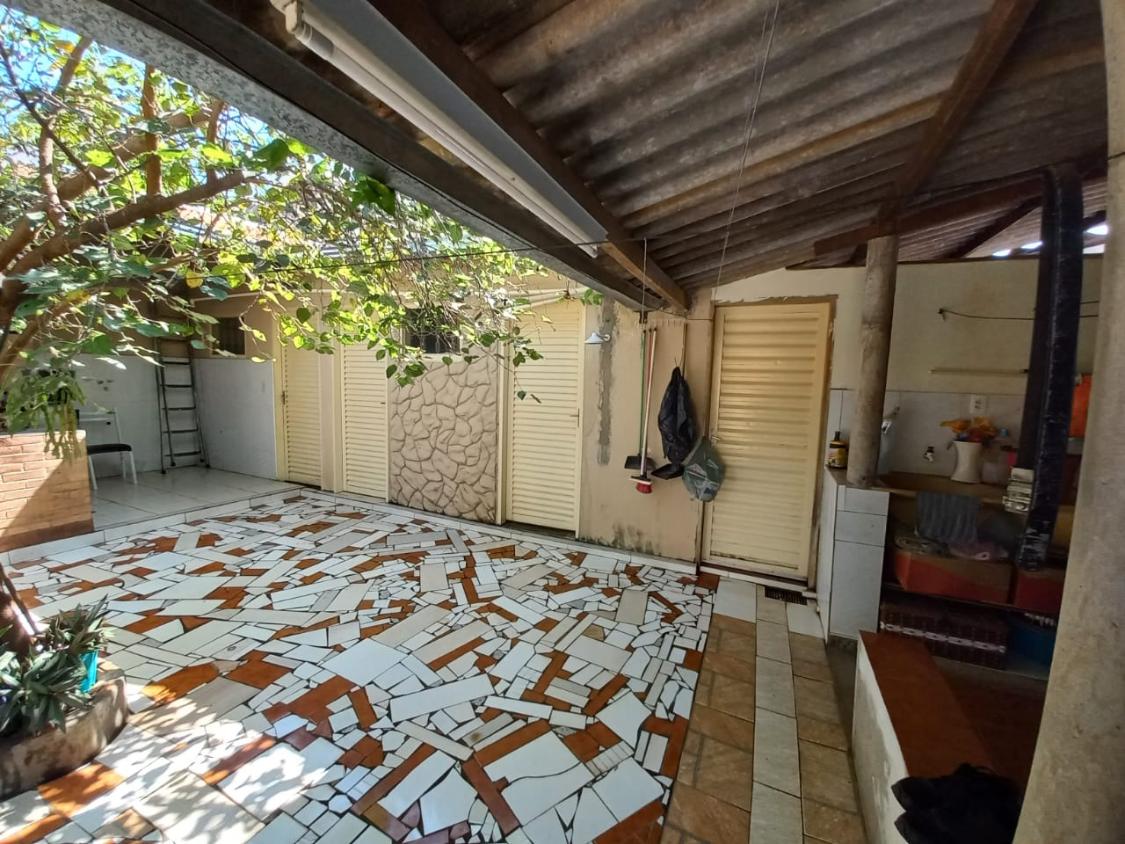 Casa à venda com 3 quartos, 660m² - Foto 13