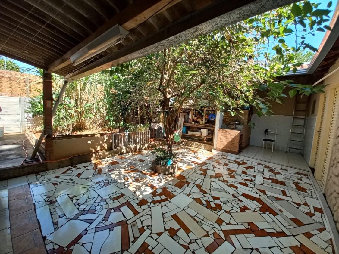 Casa à venda com 3 quartos, 660m² - Foto 14