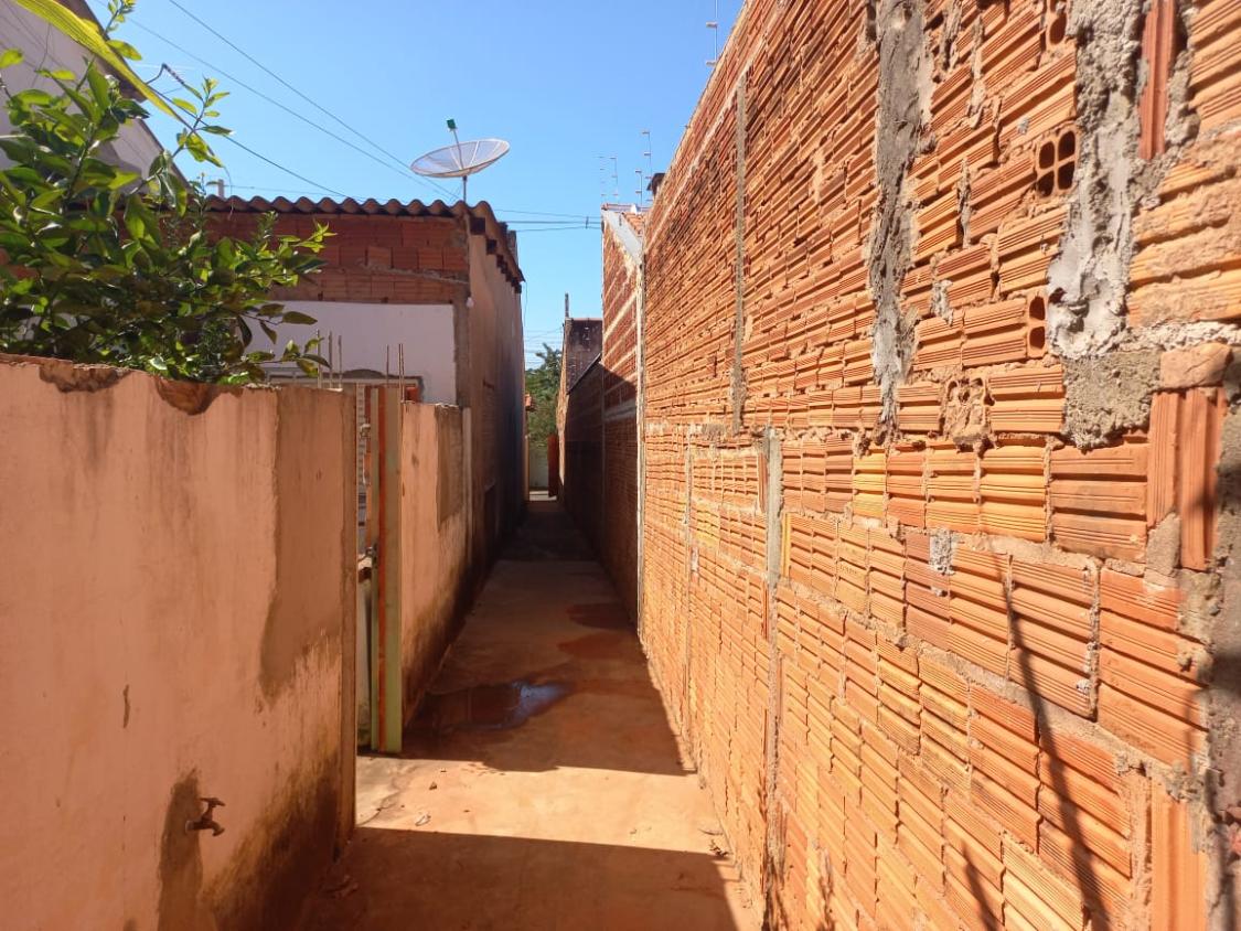 Casa à venda com 3 quartos, 660m² - Foto 18