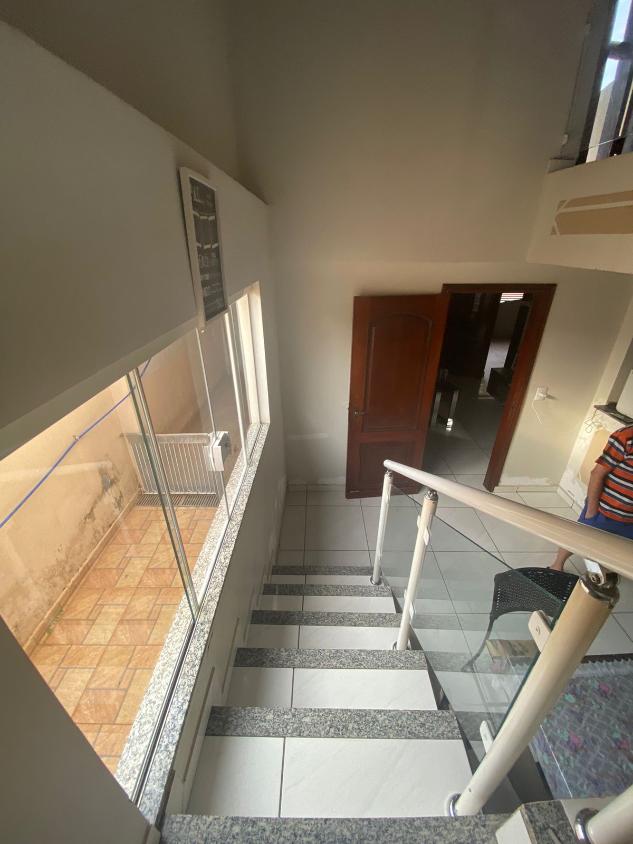 Sobrado à venda com 4 quartos, 300m² - Foto 3