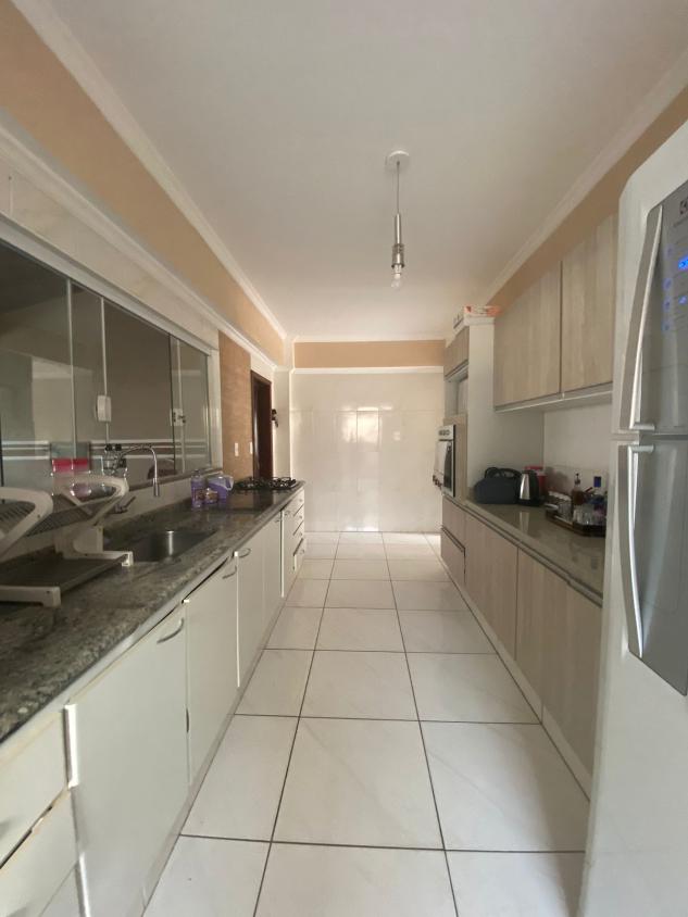 Sobrado à venda com 4 quartos, 300m² - Foto 8