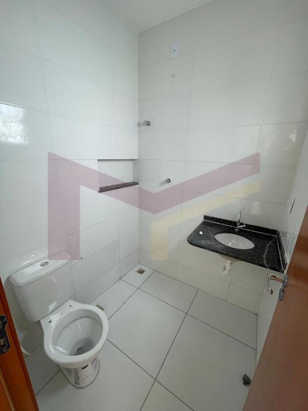 Casa à venda com 2 quartos, 60m² - Foto 8