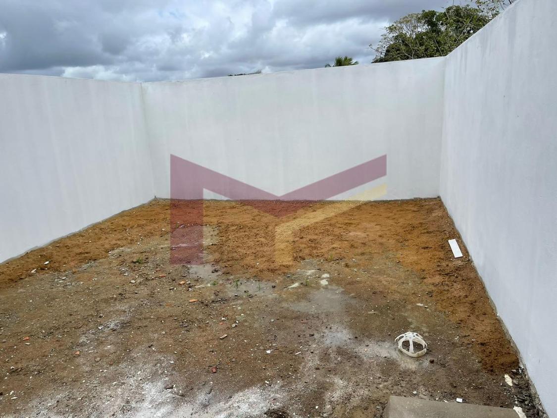 Casa à venda com 2 quartos, 60m² - Foto 4