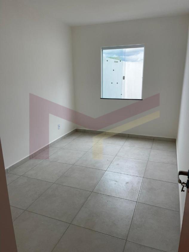 Casa à venda com 2 quartos, 60m² - Foto 6
