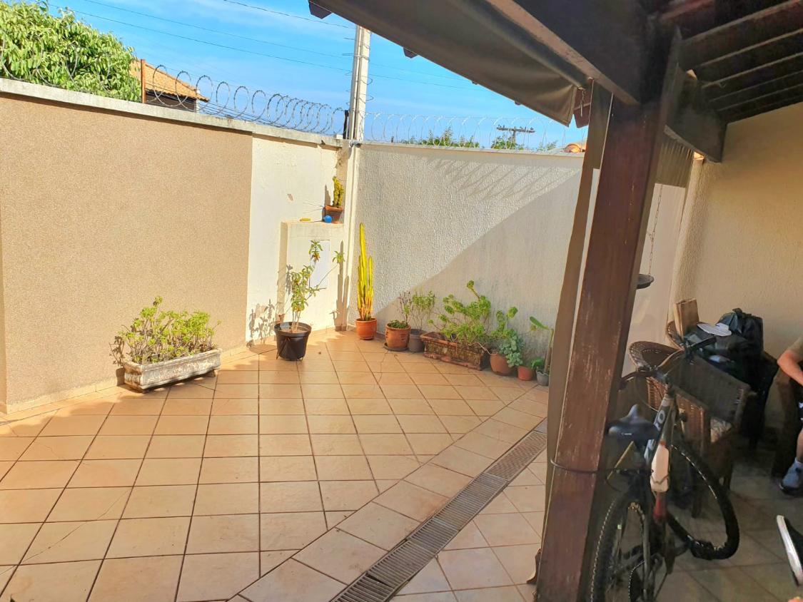 Casa, 3 quartos, 206 m² - Foto 2